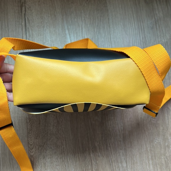 NWOT Little Packrats Kids or Adults 3D Lion Backpack with Adjustable Straps - Picture 9 of 16